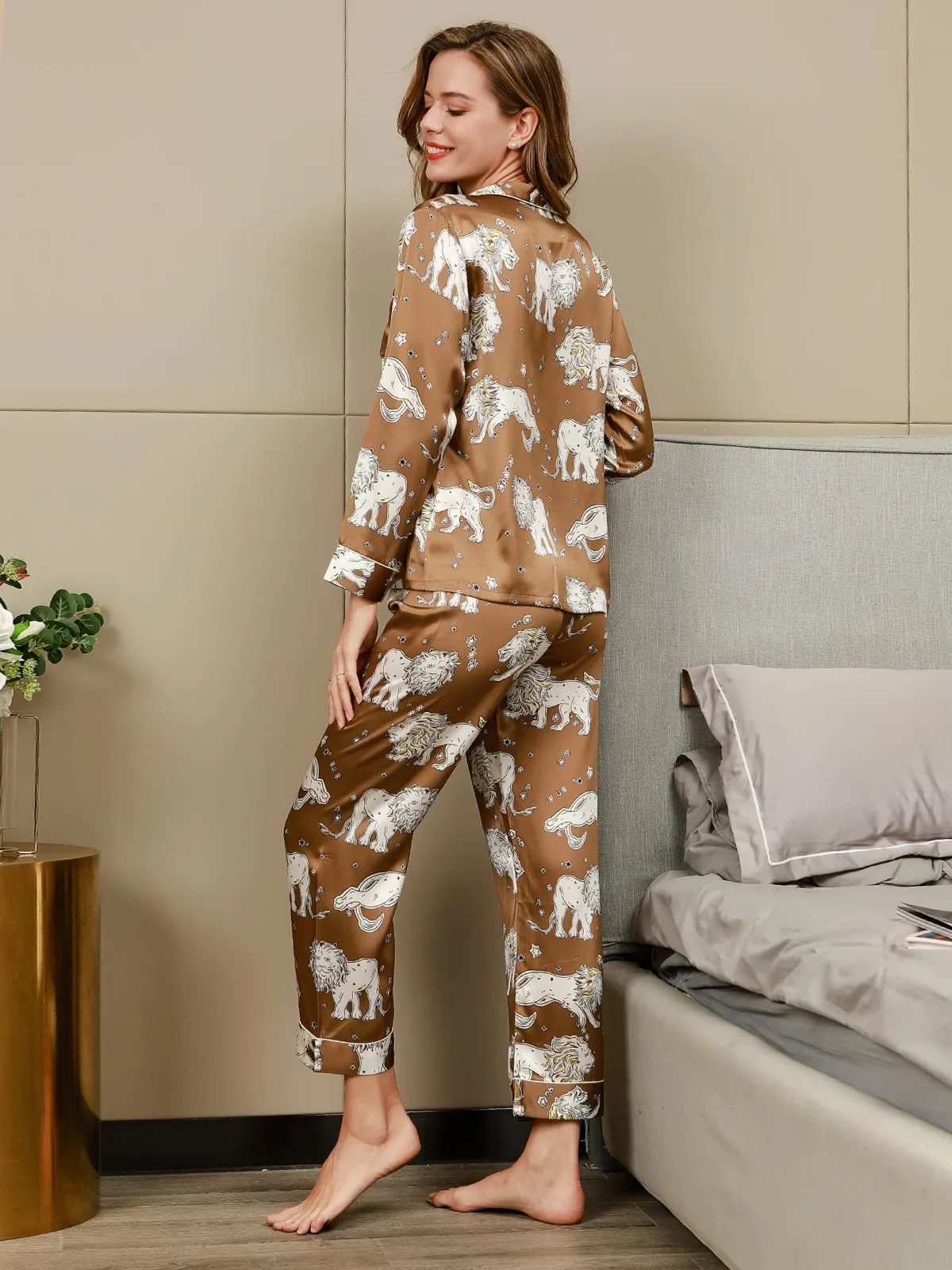Clearance(UK Warehouse) -Lion Printed Luxurious Pure Silk Pyjama Set