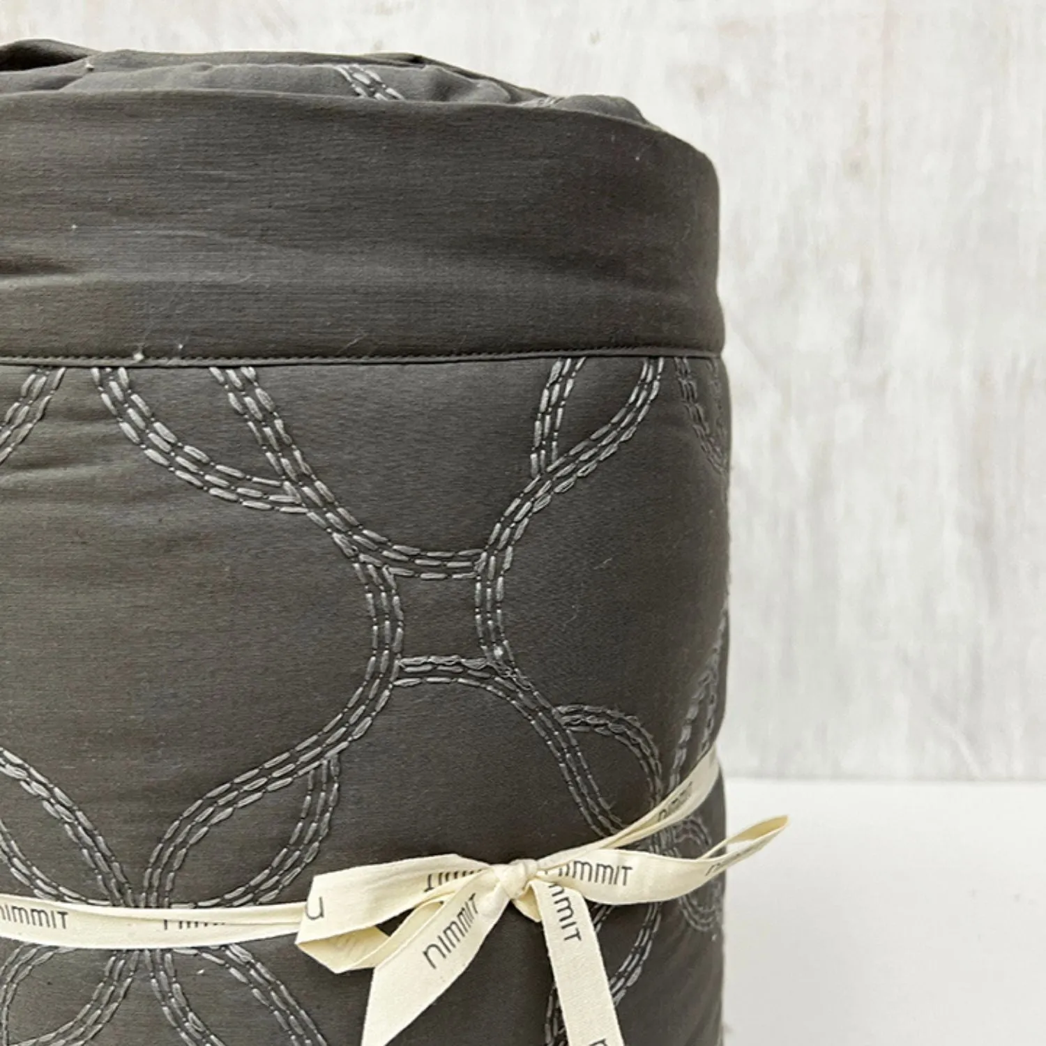 Grey Quilt | Luxurious Comfort | Elegant Bed Linen | Super Soft | King Size