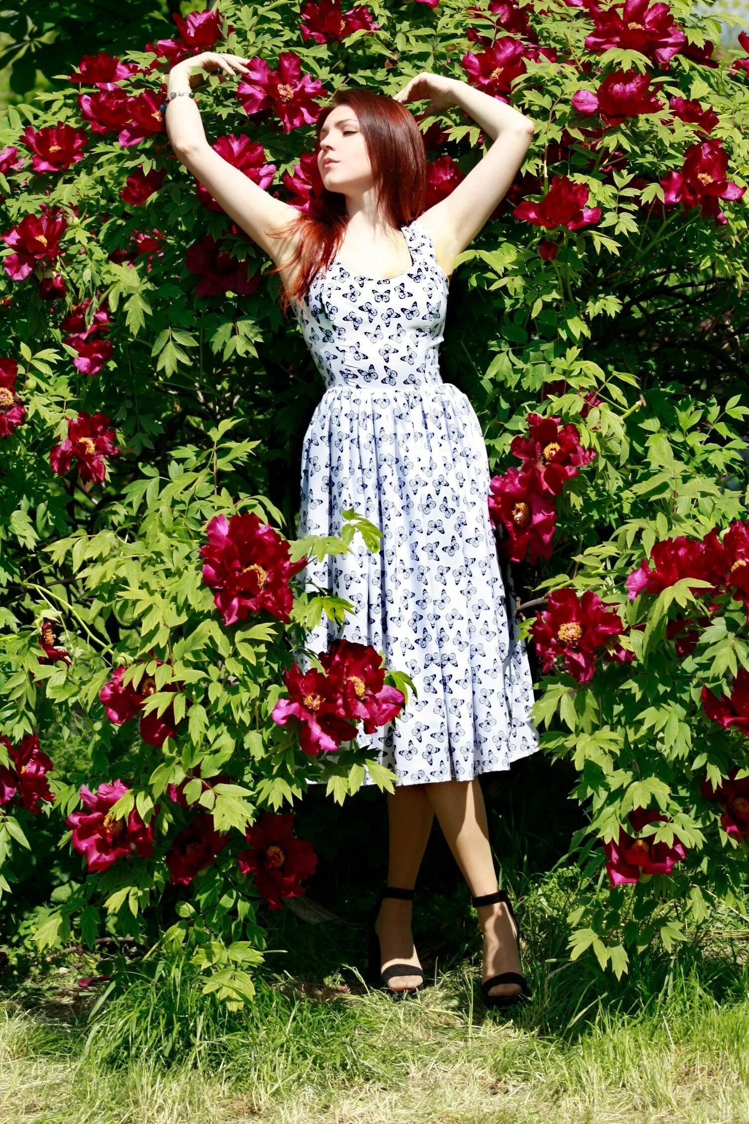 Luxurious dress windage style dress Summer dress dress with butterfly