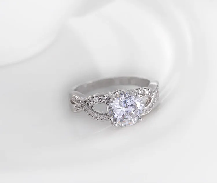 Luxurious Hollow Gold/Silver Plated Crystal Ring