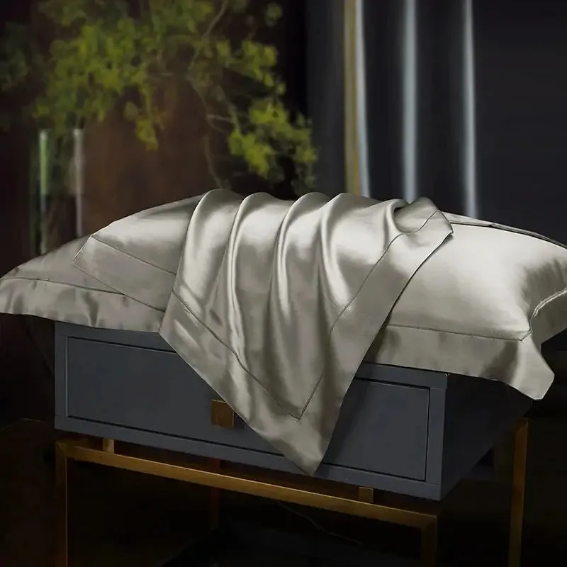 Pure Silk Bliss: Luxurious Mulberry Silk Pillowcase