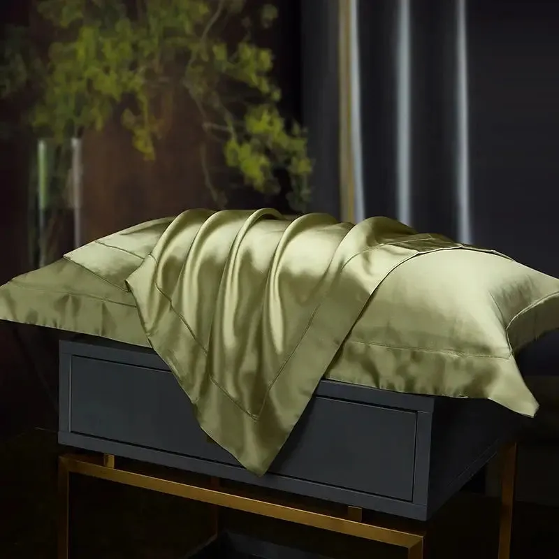 Pure Silk Bliss: Luxurious Mulberry Silk Pillowcase